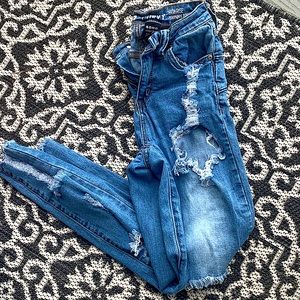 S.O.N.G. // Ripped Jeans